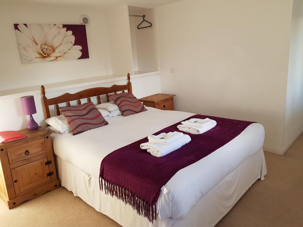 Black Isle Holiday Apartments Avoch Bagian luar foto