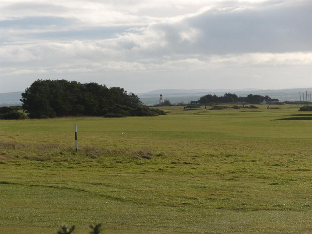 Black Isle Holiday Apartments Avoch Bagian luar foto