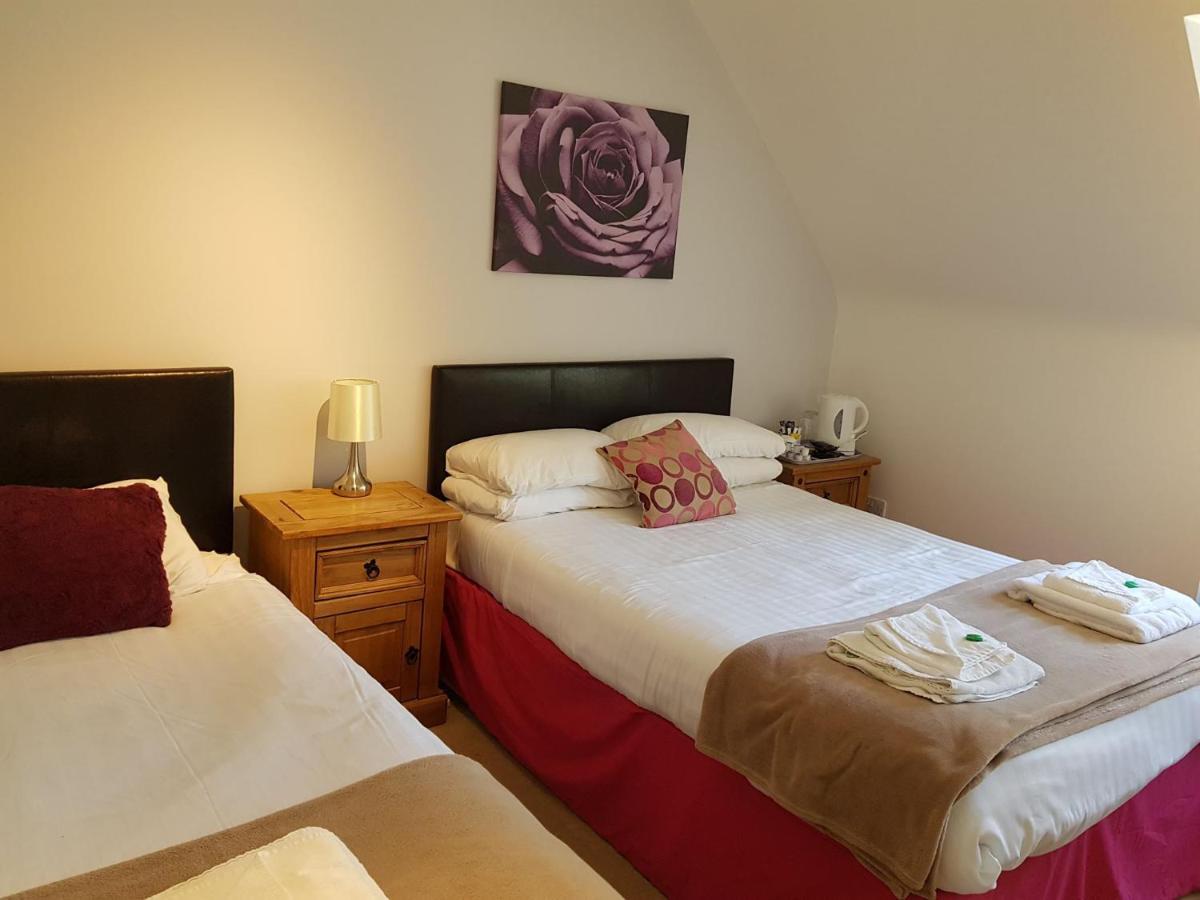 Black Isle Holiday Apartments Avoch Bagian luar foto