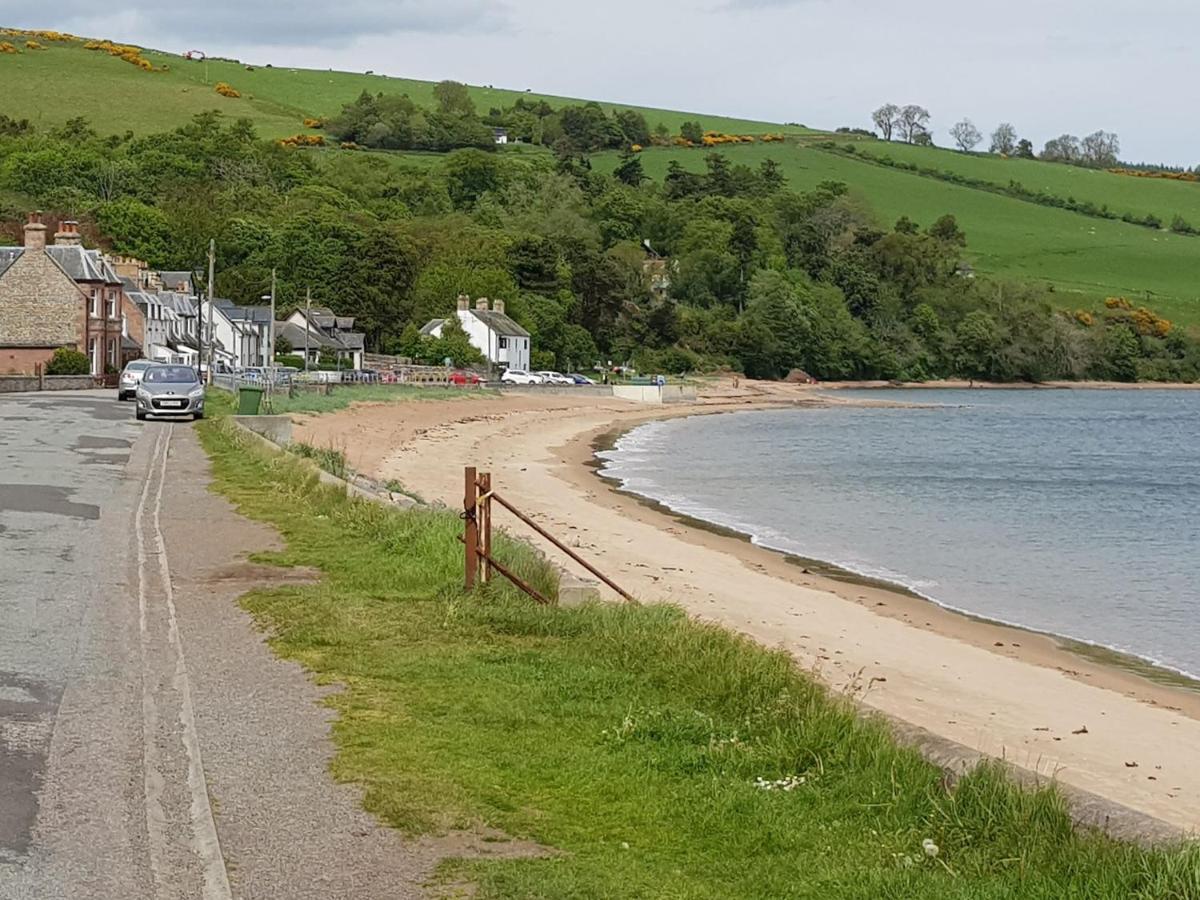 Black Isle Holiday Apartments Avoch Bagian luar foto